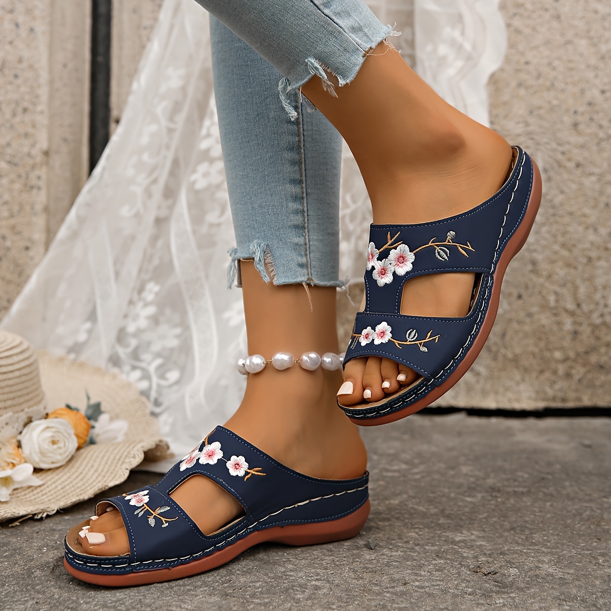 Women's Casual Summer Sandals, Embroidered Flowers, Women's Thick Sole Shoes, Lightweight Women's Shoes, Indoor Women's Shoes, Beach Shoes for Outdoor Vacations, 4 Seasons for All Seasons, Multiple Colors Available, Fashion Sandals, Women's Shoes