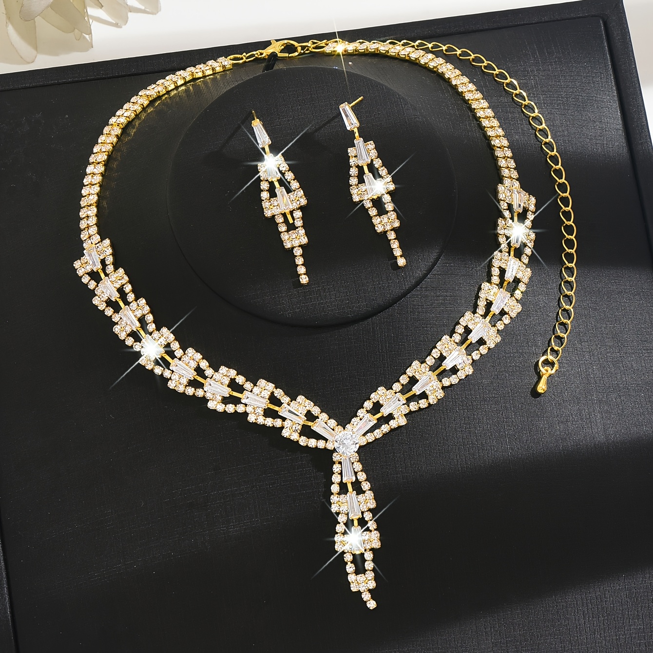 Chic Tailored Embellished Jewelry Set for Wedding Receptions