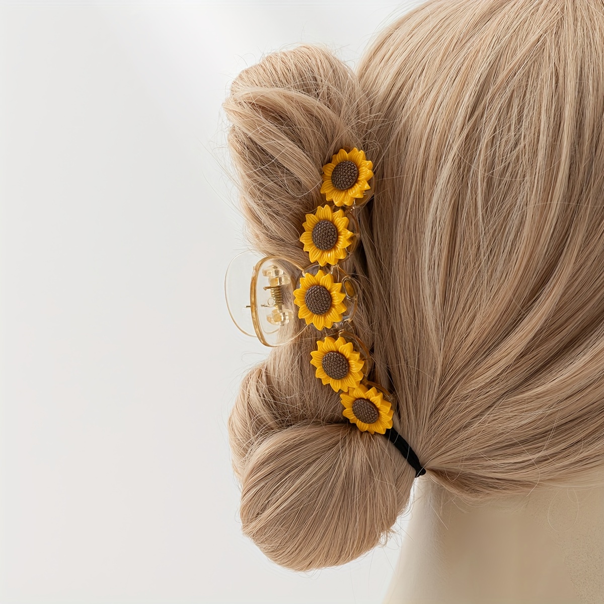 

Sunflower Hair Claw Clip For Women - Sweet Style Large Plastic Sunflower Flower Hair Clamp For Casual And Party Wear, 14+, Single Piece With Color Matching Design