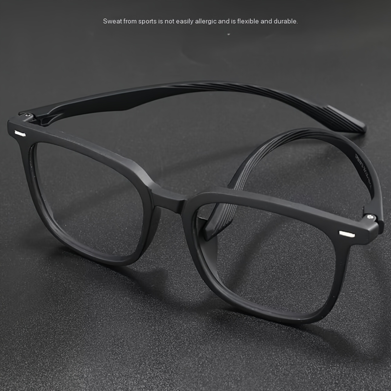 Large-Frame Ultralight Glasses for Screen Use