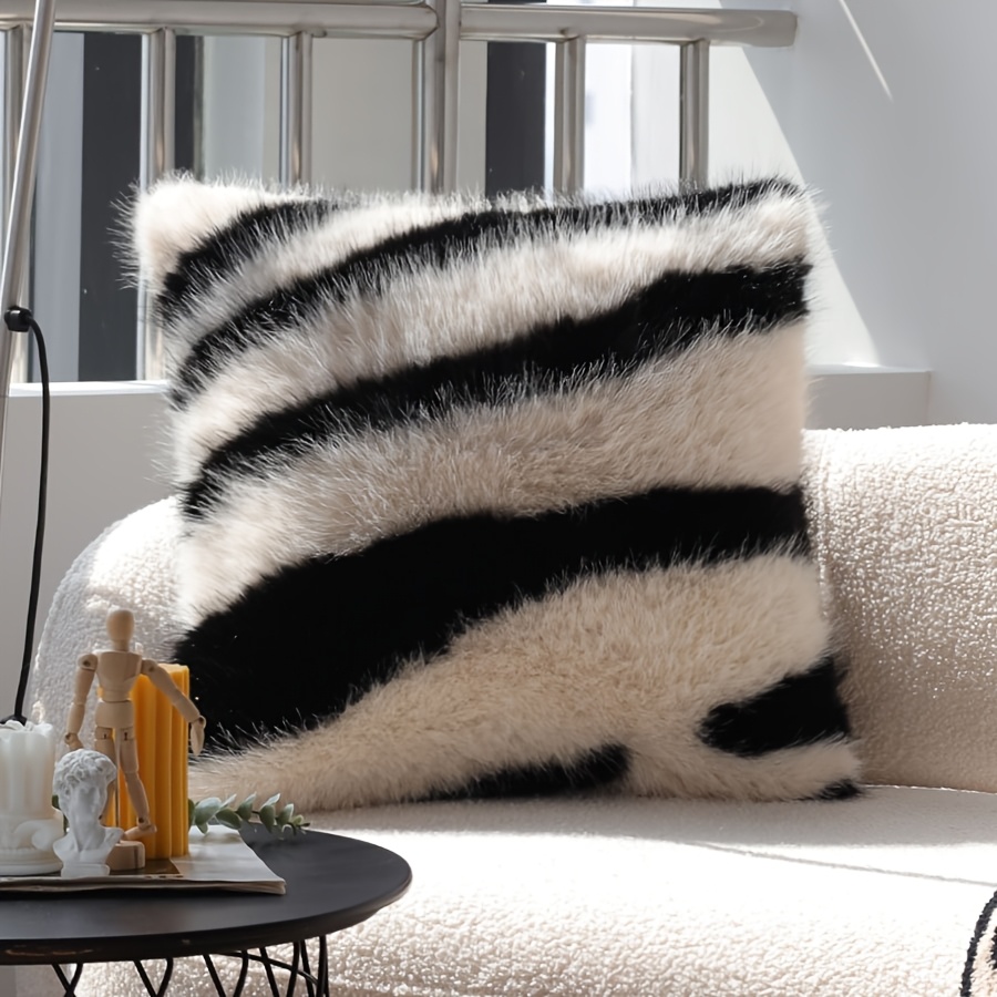 Image of 1pc Black And White Long Plush Soft Pillowcase, Nordic Style Fashion Home Decor Pillowcase 45x45 Suitable For Living Room Sofa Bedroom, Without Core