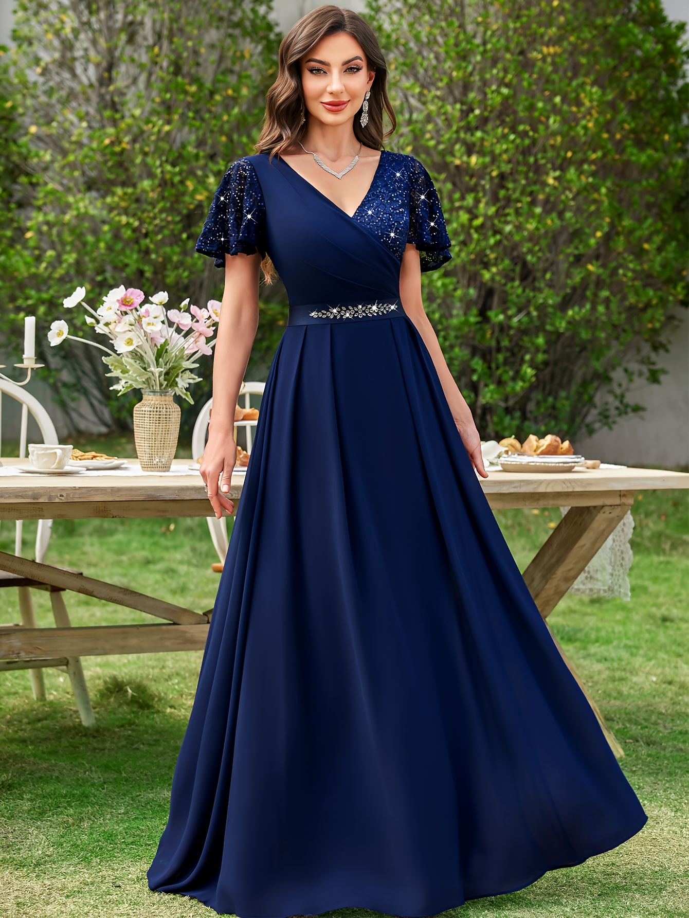 55657a ženska elegantna v izrezana haljina s križanim
