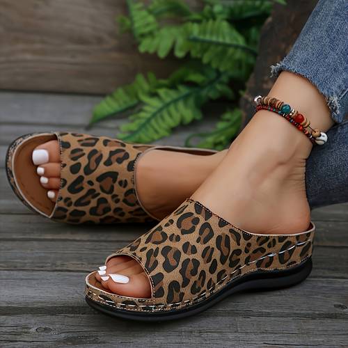 womens leopard print slippers stylish summer slip on shoes casual lightweight and comfortable versatile footwear