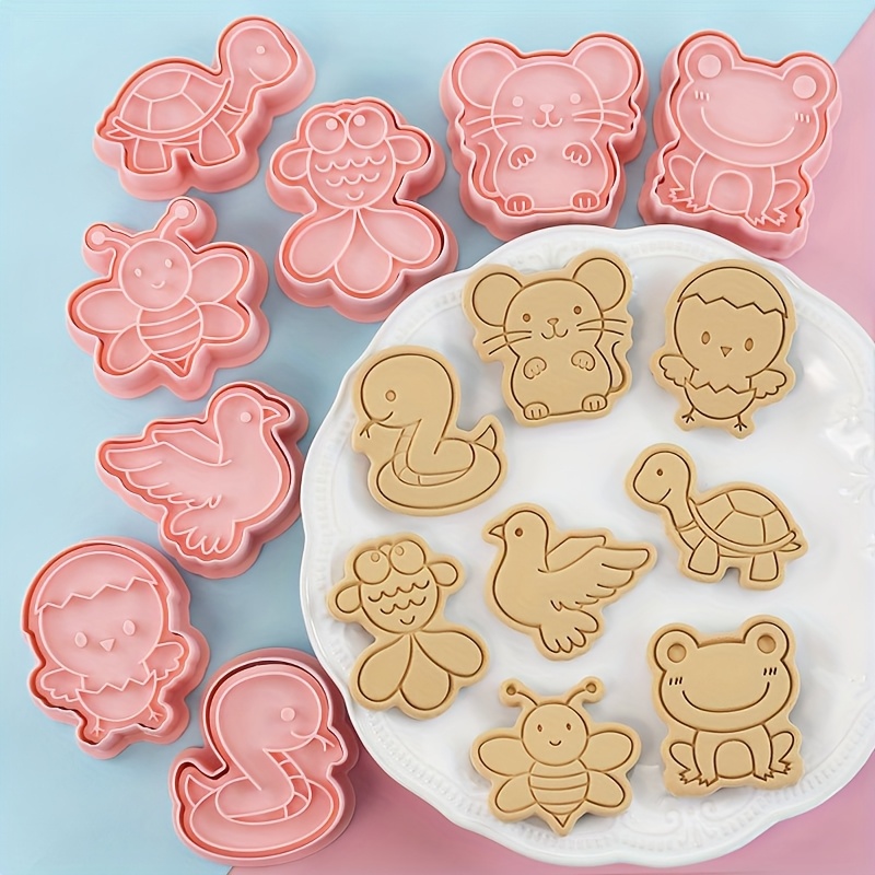 Image of Set Of 8 Cartoon Animal Cookie Cutters, Including Shapes Of A Frog, Goldfish, Turtle, And Bee, Complete With Cookie Stamps, Perfect For Baking At Birthday Celebrations