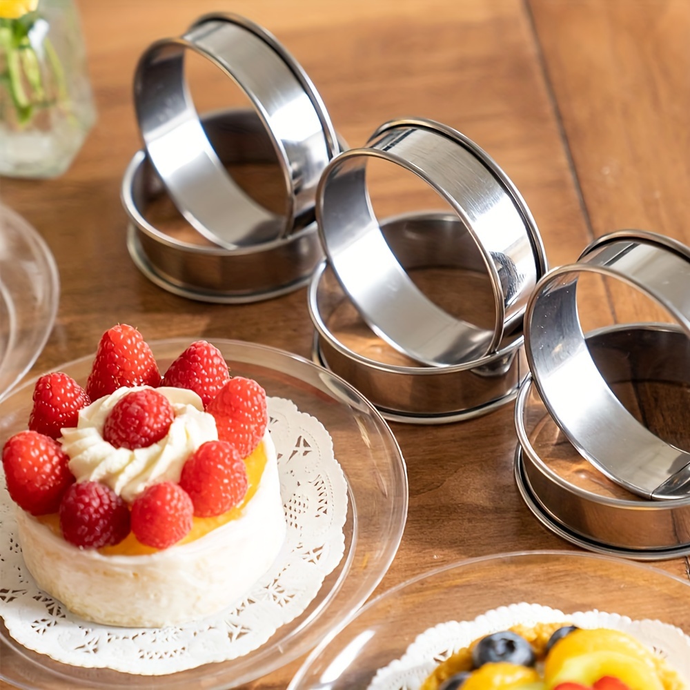

Lot de 2 Anneaux à Gâteau en Acier Inoxydable - Emporte-pièces Polyvalents pour Mousse, Pain & pour Cuisine et Restaurant