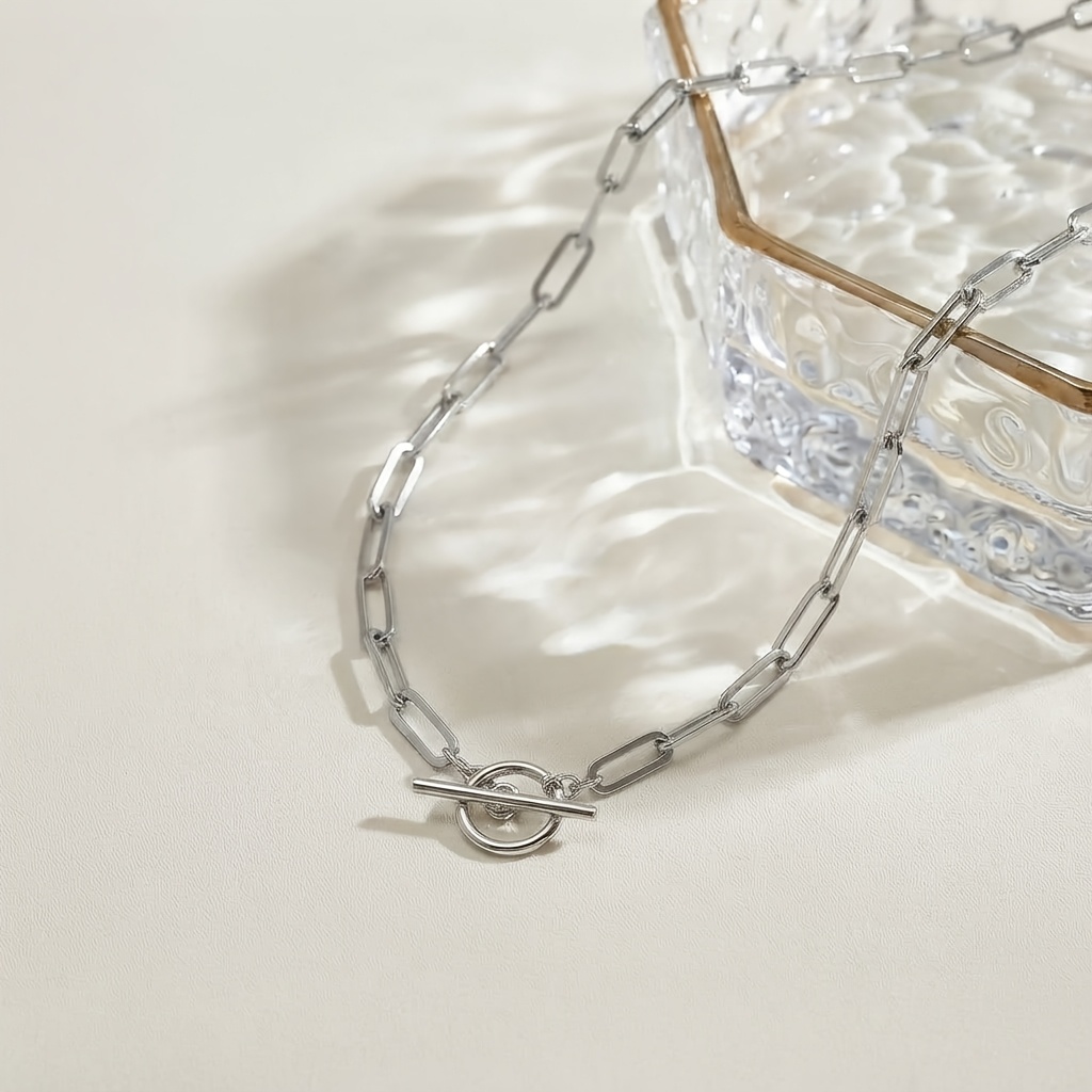 Minimalist Fold-over Clasp Paperclip Chain Necklace for Women