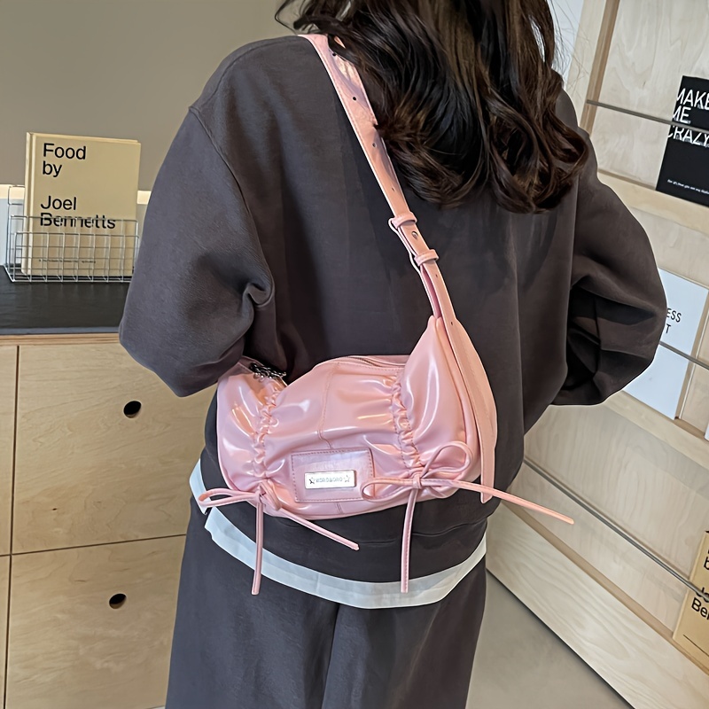 Y2K風のルーチェドボウノットクロスボディバッグ フェイクレザー 