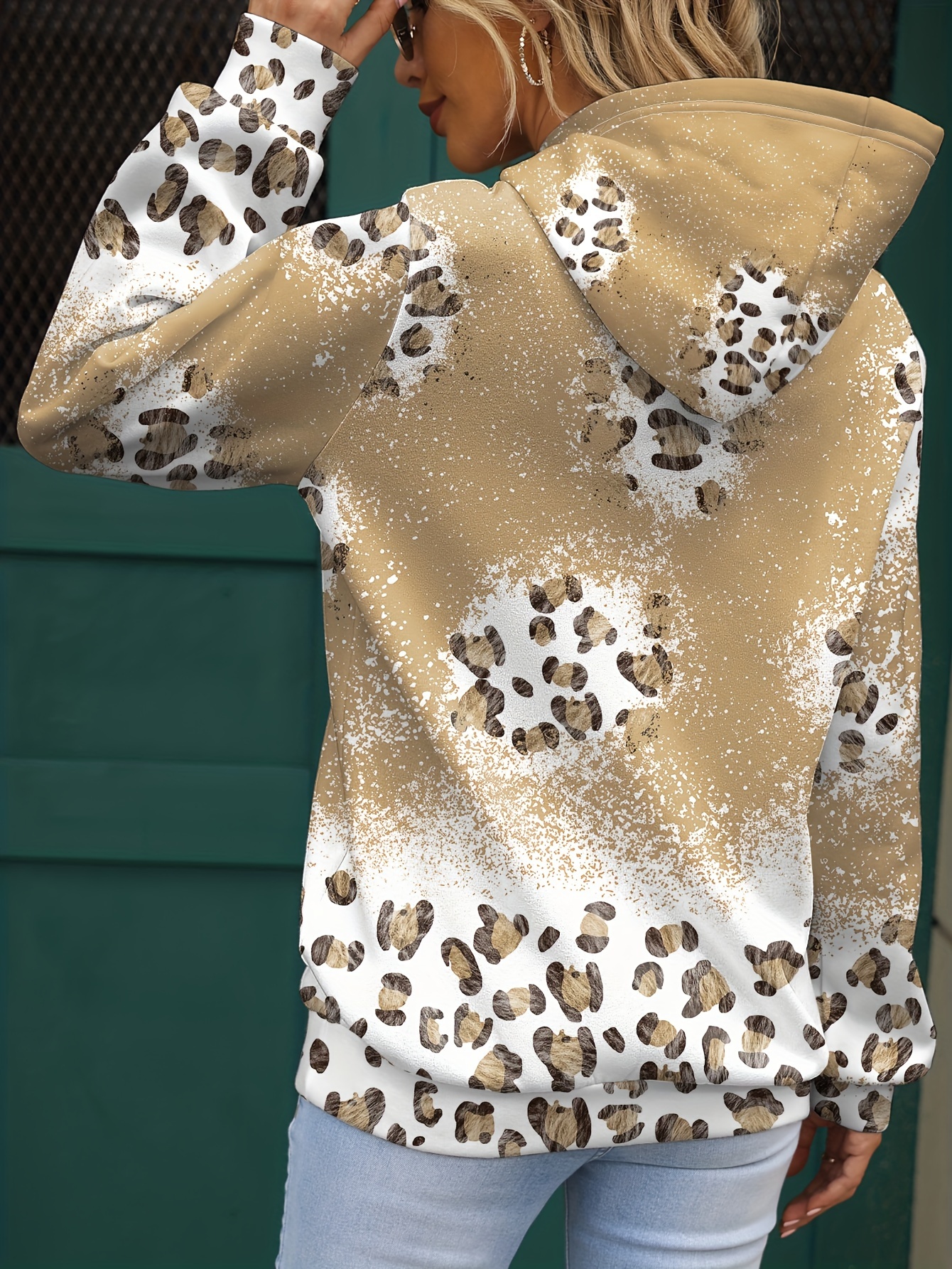32 Degrees Women's Leopard Print Super Soft Cozy Plush Velour Kangaroo  Pocket Lounger Hoodie 