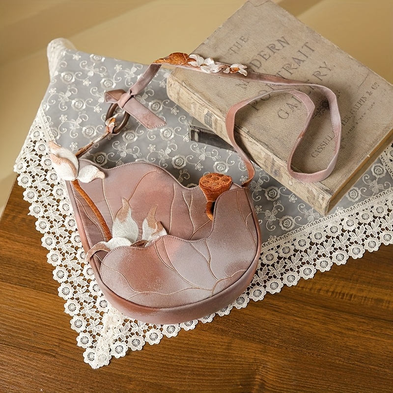 2025 New Chinese Style Women's Shoulder Bag with Exquisite Floral Embroidery: Perfect for Casual and Formal Outfits, the Ideal Gift for Mothers or Girlfriends