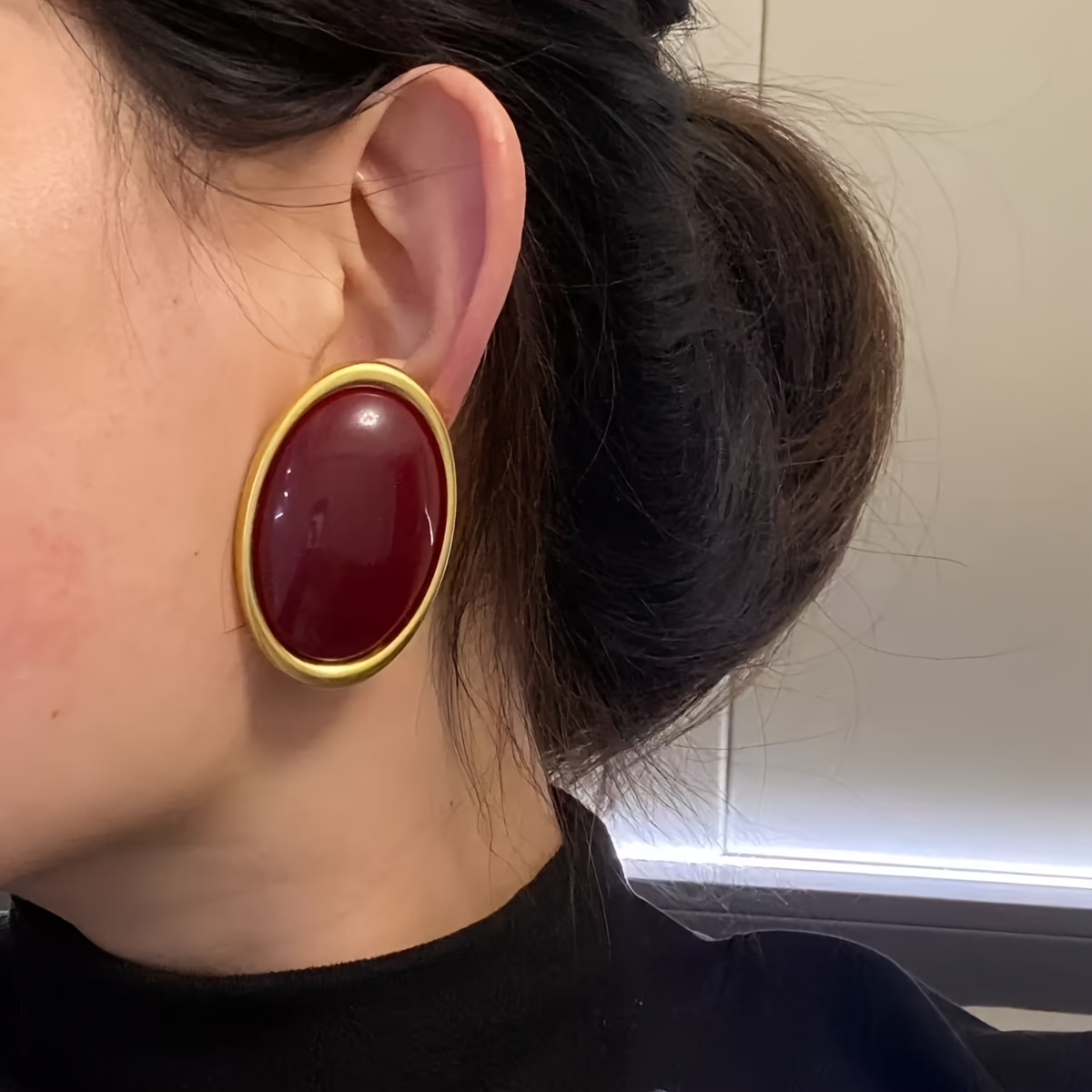 Women's Retro Oval Exaggerated Stud Earrings, Casual Wear