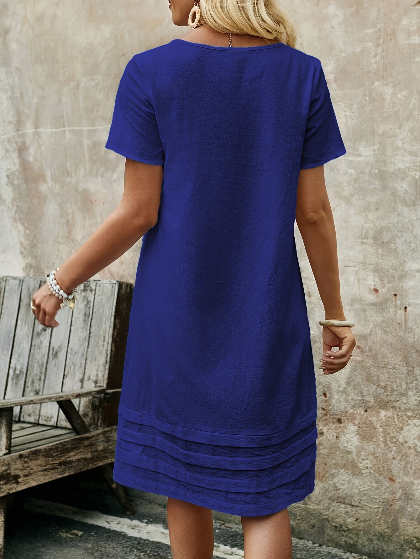green emerald velvet dress Amazon.com: Casual Dresses for Women Loose Fit Linen Round Neck Midi Dress  Comfortable Summer Dress Women's Dresses Vacation Wear: Clothing, Shoes &  Jewelry