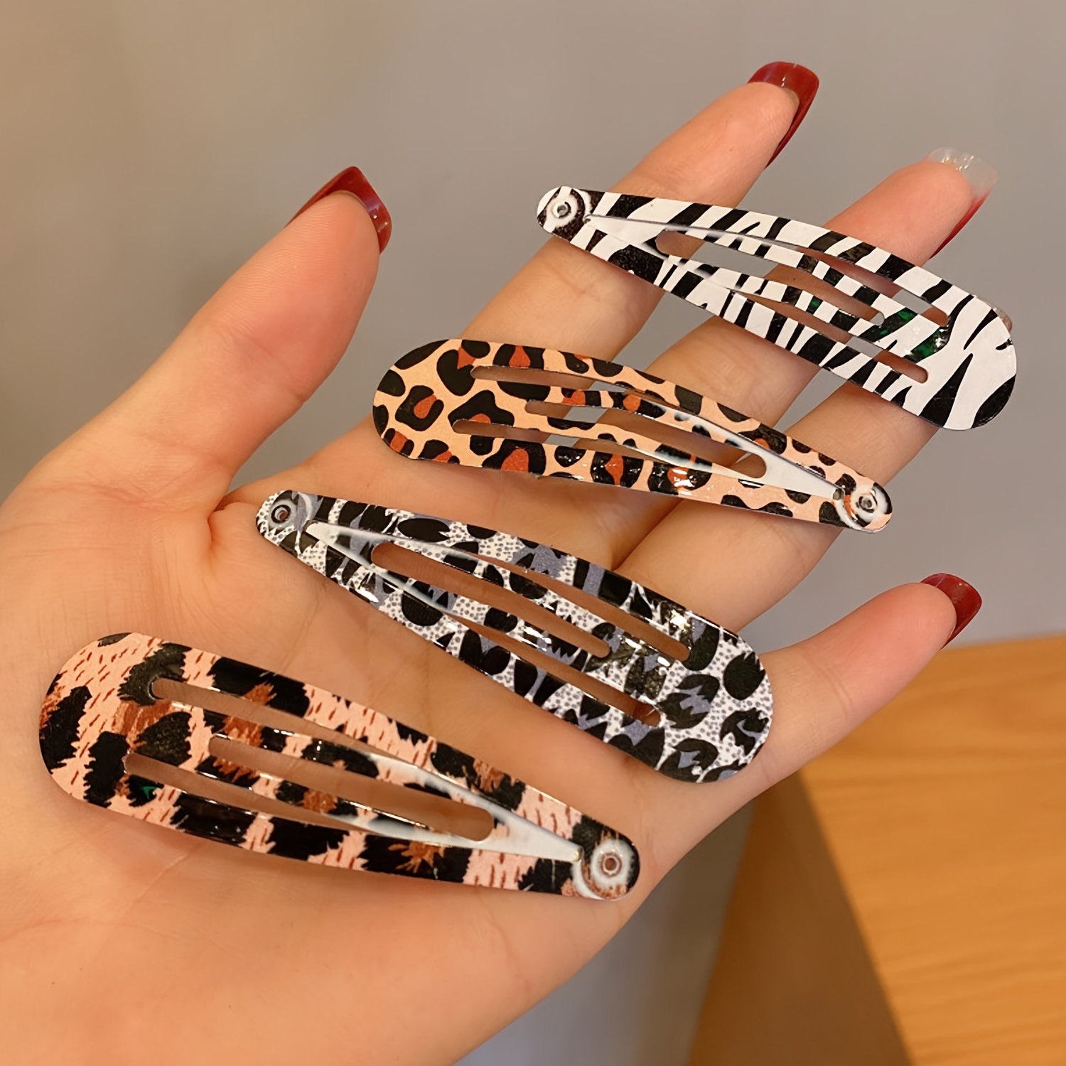 TEMU Set Of 4 Leopard Print Alloy Hair Clips With Vintage Zebra Pattern For Bangs And Loose Hair