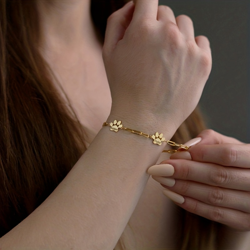 E-shop 1 Personalisiertes Gravur-Armband mit Pfotenabdruck: Individuelles Haustiernamen-Armband, Mehrnamen-Schmuck, Edelstahlschmuck, Pfotenarmband,