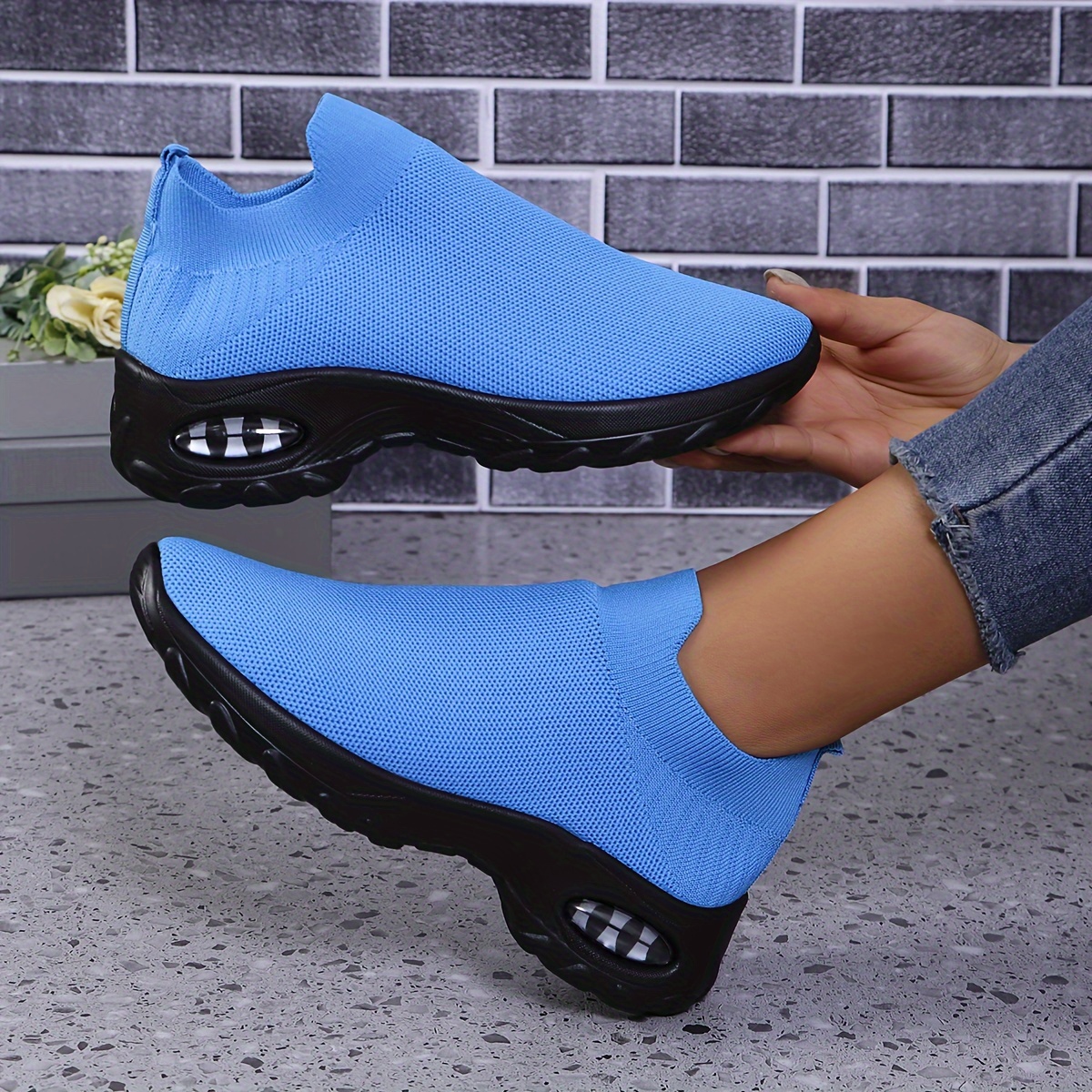

Women's - , -on