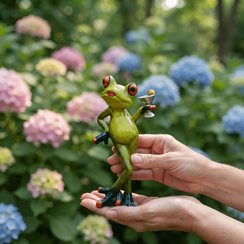 Image of Collectible Figurines ， Frog Lady Decorative Ornament For Cottage Display