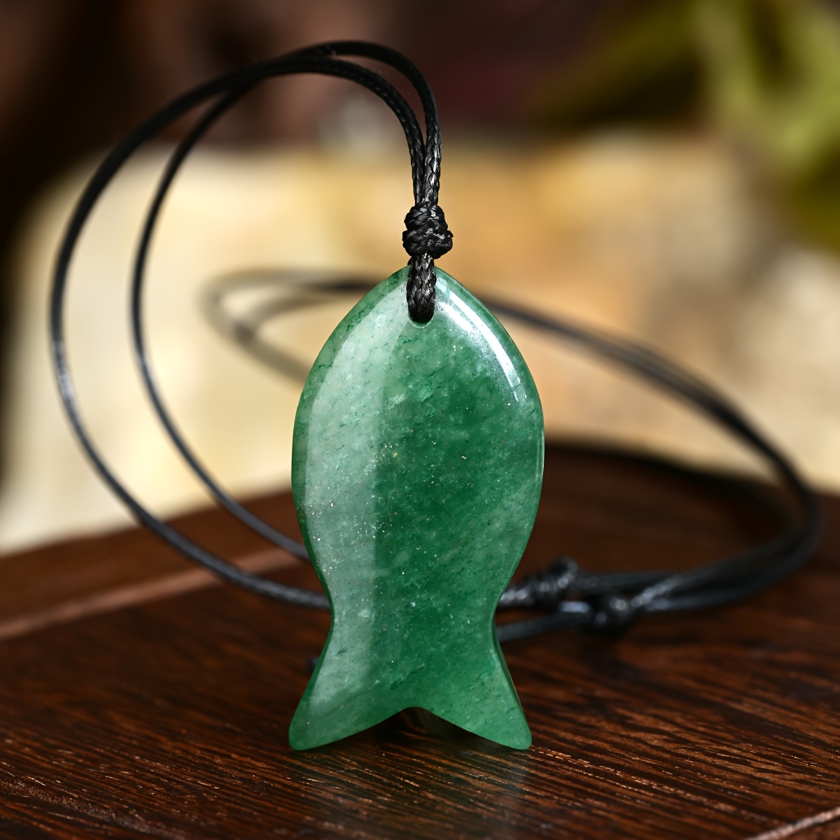 Women's Natural Stone Fish-Shaped Pendant Necklace