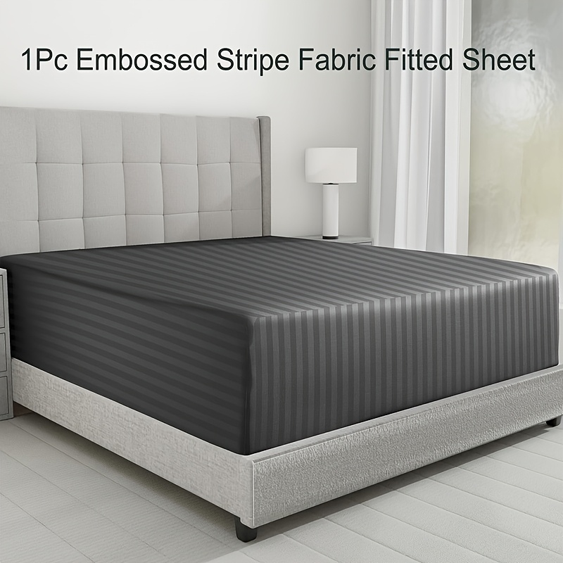 1pc Premium Striped 30cm Fitted Sheet, Non-slip , Wrinkle-resistant And Machine Washable
