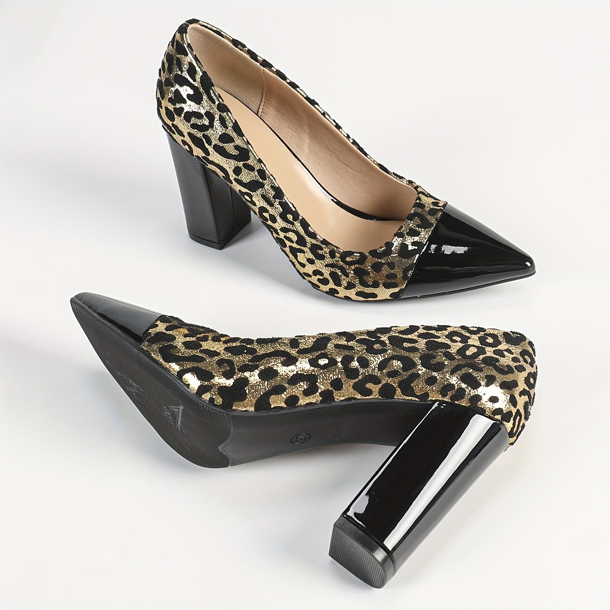 European And American Style Fashionable Chunky Heel Shoes with Leopard Print, Elegant Pointed Toe, New High Heels for Spring, Summer, Autumn, And Winter 2025.