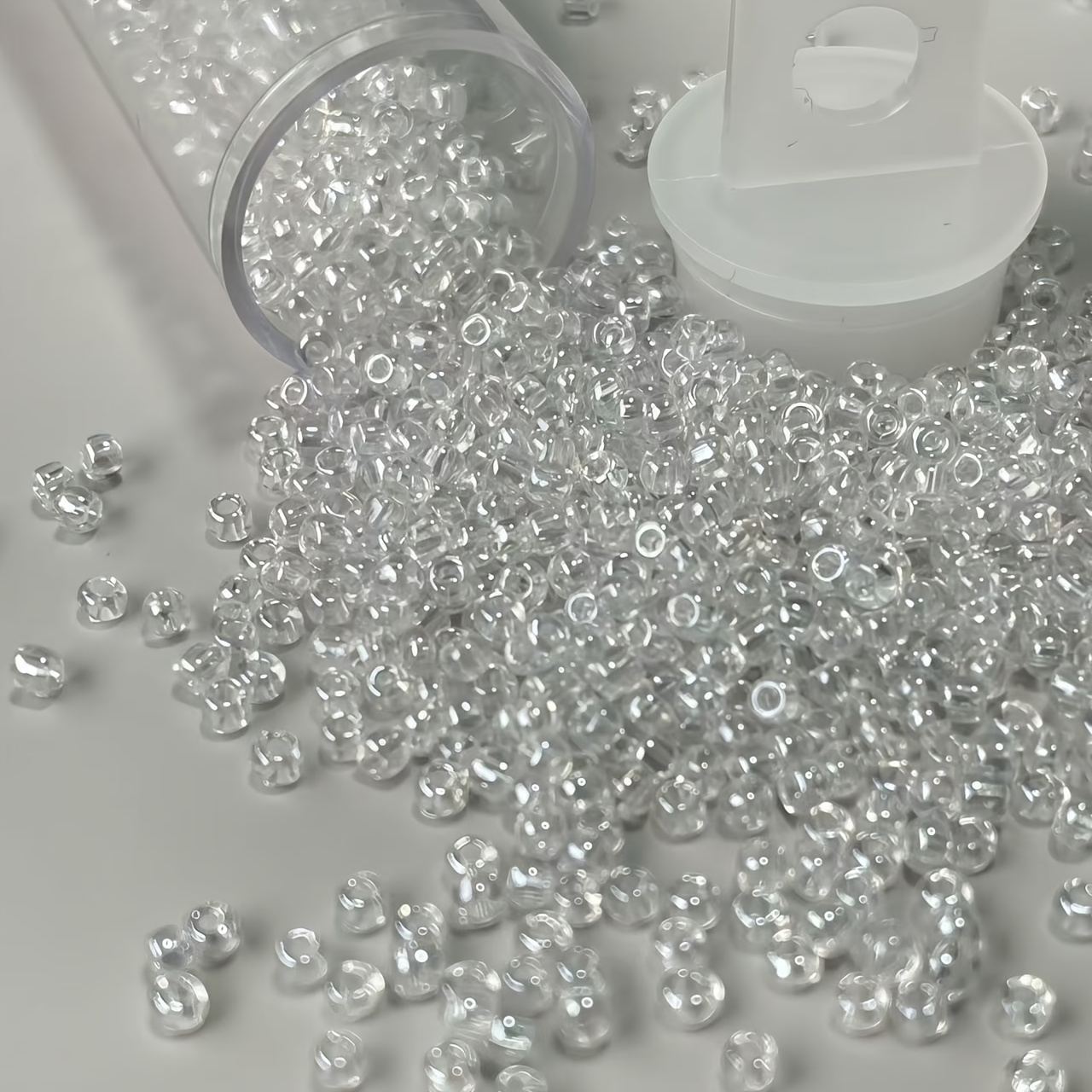 TEMU 2,5 mm Perles Rondes Transparentes 4240pcs Perles de Verre Tchèques, DIY Bracelet Collier Perles d'Espacement Accessoires de Bijoux