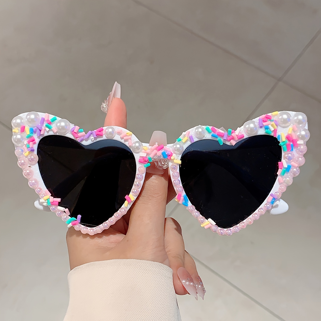 

Heart-shaped Oversized Birthday Glasses For Women – With Artificial Pearls And Color Stripes – "birthday Girl" Letter Design – And Lenses, Anti-reflective – Party Props