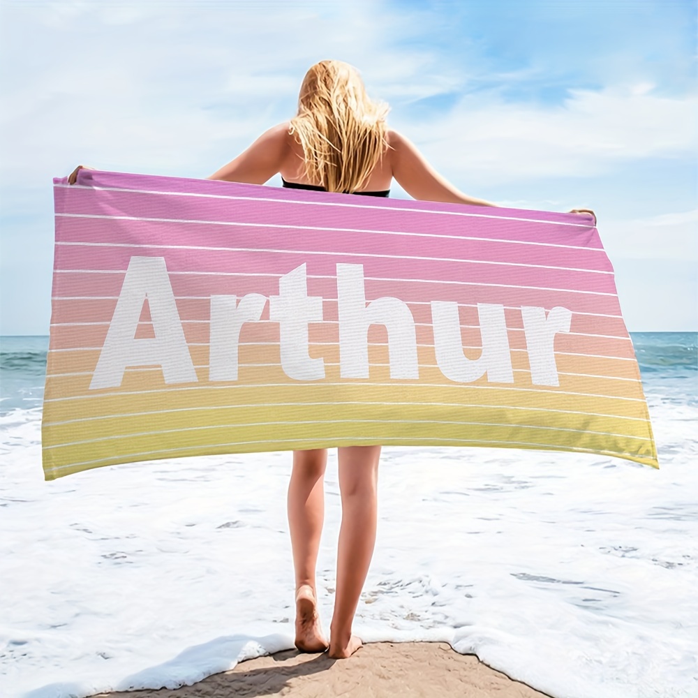 1pc Personalisierte Strandhandtuch mit Namen &*;*&*; - Bunte Gestreifte Design, 90x180cm, Polyester * für Sommer Strand & Pool Partys, Strandzubehör | Lebendiges Strandhandtuch