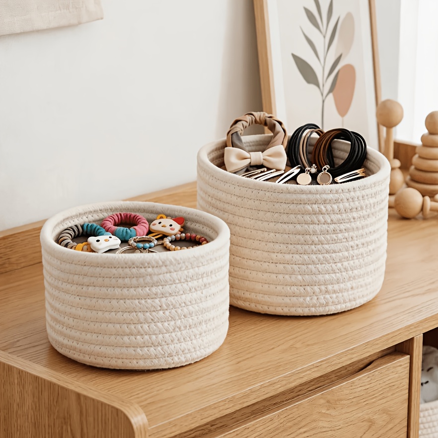 TEMU Juego de 2 Mini Cestas Tejidas ( + 1 Pequeña) para Organizar Artículos en el Baño, Dormitorio y . Cajas y Cestas de Almacenamiento son Adecuadas