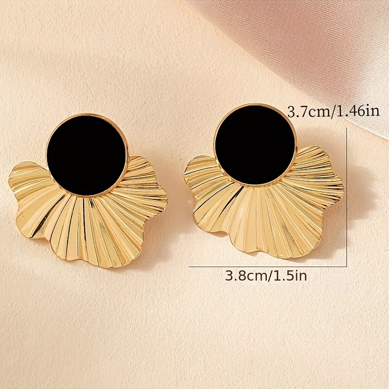Image of 1 Pair Of European And Geometric Style Simple And Stylish Round And Fan-shaped Stud Earrings, Suitable For Daily Wear