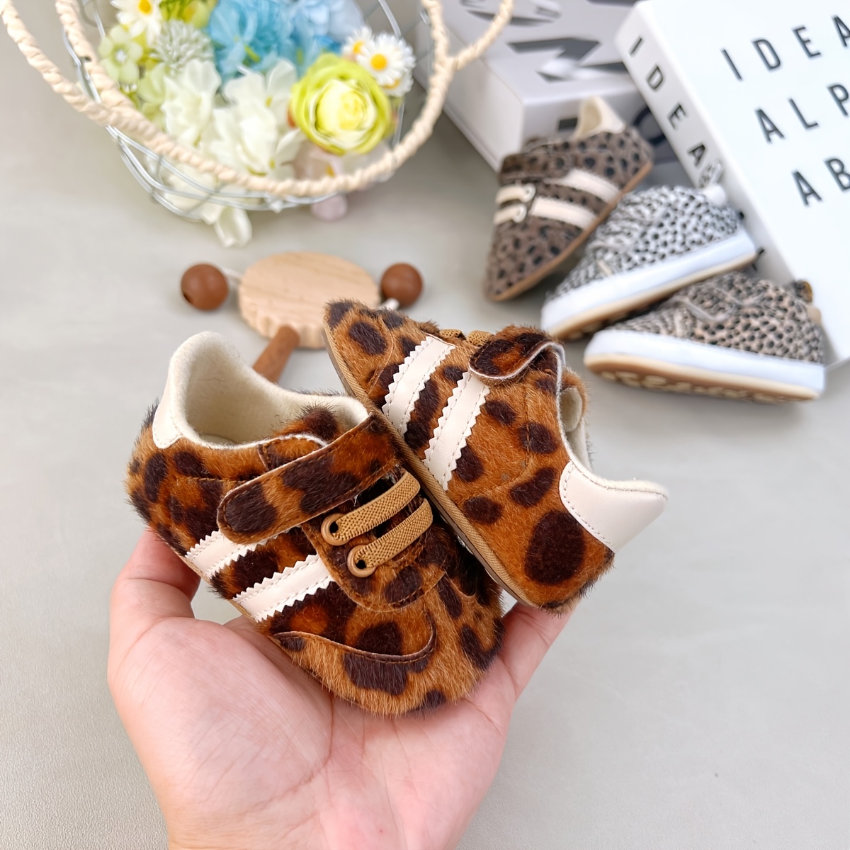 Fashionable Baby Leopard Print Sneakers for Spring And Autumn, Soft-Soled Non-Slip Comfortable Shoes for Infants Aged 0-1 Year Learning to Walk