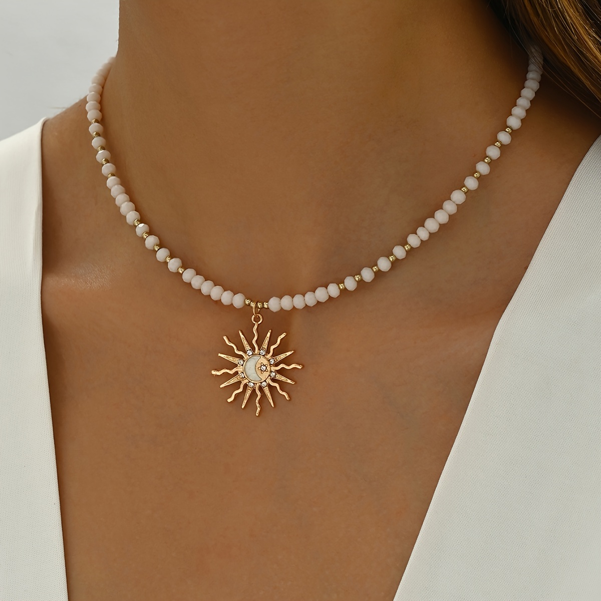 Collana * da donna con perline di vetro * stile bohémien minimalista versatile con * luna e sole dipinti a olio, per abiti quotidiani e da