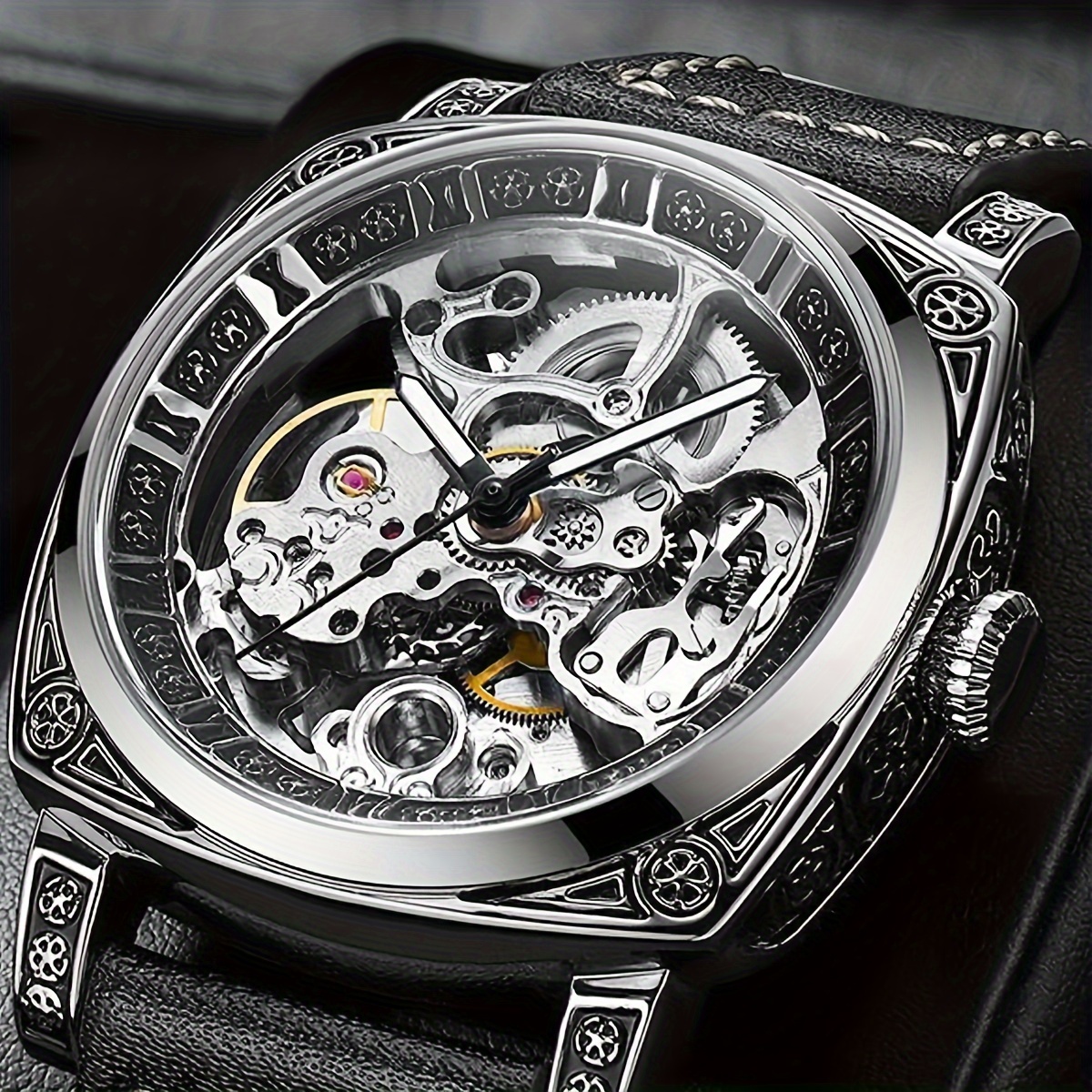 

1pcs Men's Silver Casual Carved Fully Automatic Hollow Mechanical Watch