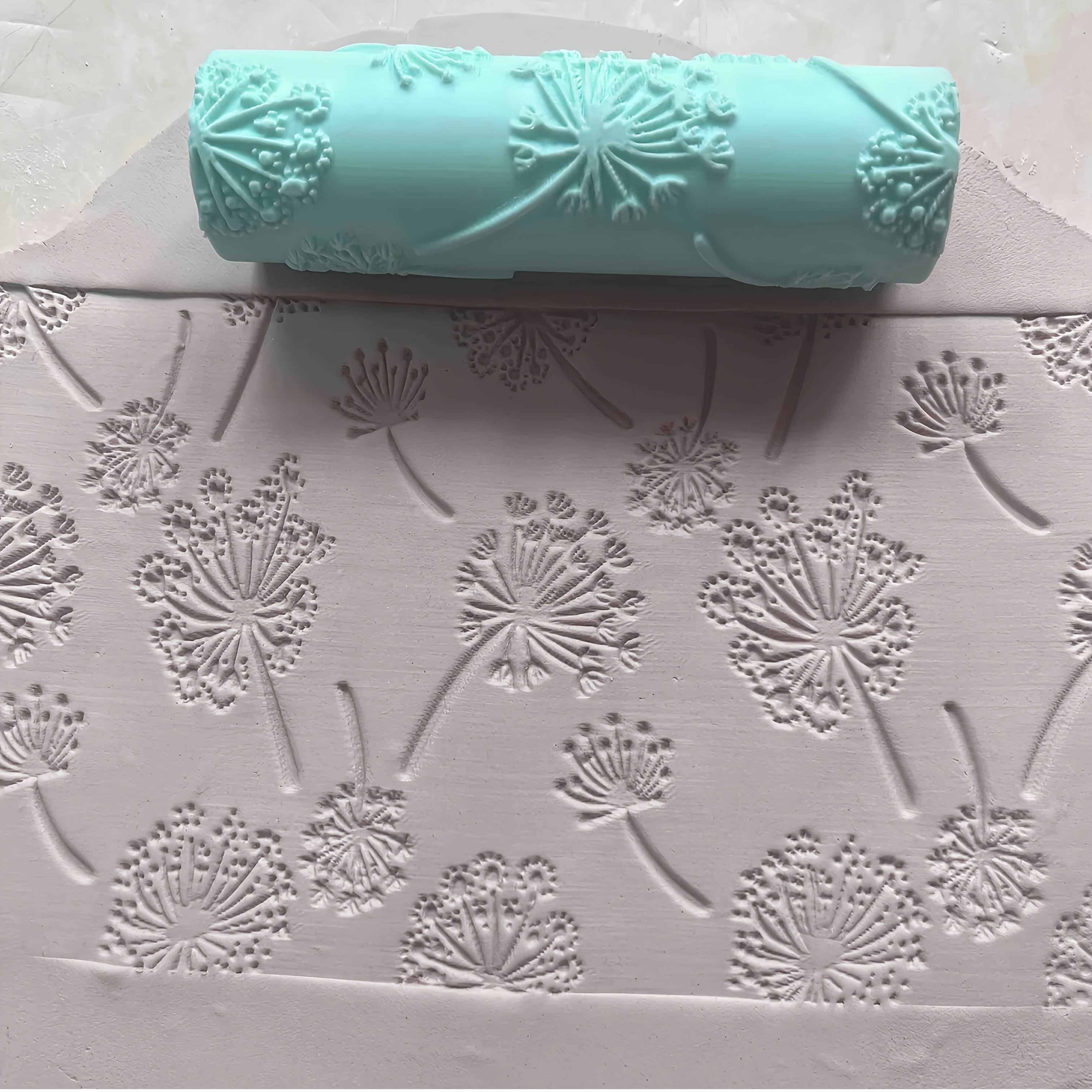 E-shop Kunststoff-Werkzeug mit Pusteblumen-Textur-Roller & geprägtem Nudelholz – Geeignet für Polymerknetmasse, Töpferei, Keramikhandwerk mit