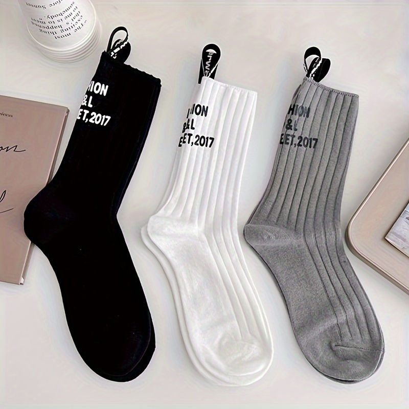 

3/4/5 Pairs Unisex Crew Socks, Alphabet Ribbed Heel, Mid-calf Knit Fabric, Polyester 68.80% Spandex 31.20%, Machine Washable, Fashionable Letter