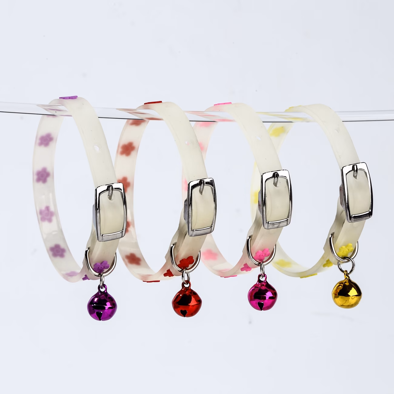 random color in the dark collar cute glowing pet collar for luminous pet collar glow in the dark collar with paw print safety anti loss collar suitable for small dogs and cats in multiple colors Product details 7