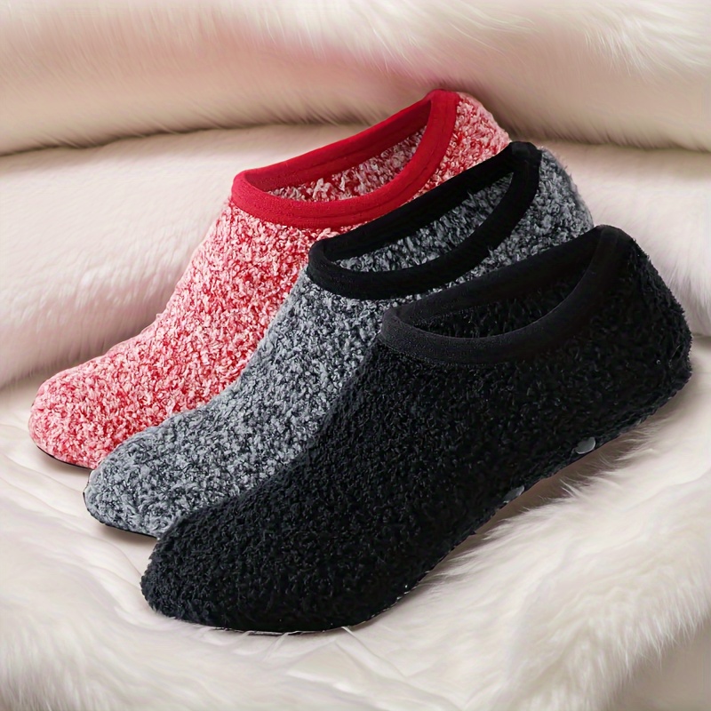 TEMU 3 Pairs Of Coral Fleece Plush Short Socks For Women, Trampoline Socks, Christmas Gifts, Thickened Autumn And Winter Women's Socks With Silicone Non-slip Floor Socks