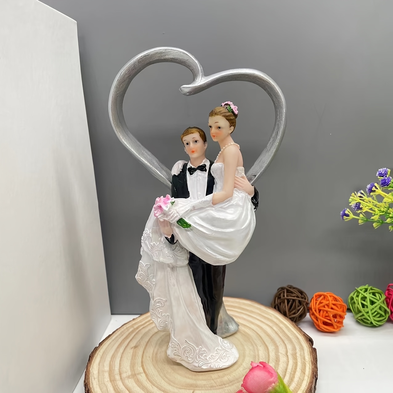 TEMU 1pc 20cm Valentine's Day Holiday Ornament, Home Bedroom Balcony Desktop Decoration, Resin Material Wedding Scene Statue Ornament