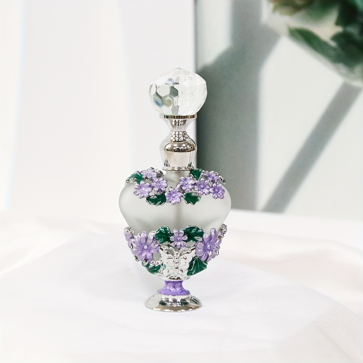 TEMU Un petit flacon d'huile d'essence de fleur délicate de 5 ml, un ornement de coiffeuse pour la décoration intérieure, un cadeau de festival et ,