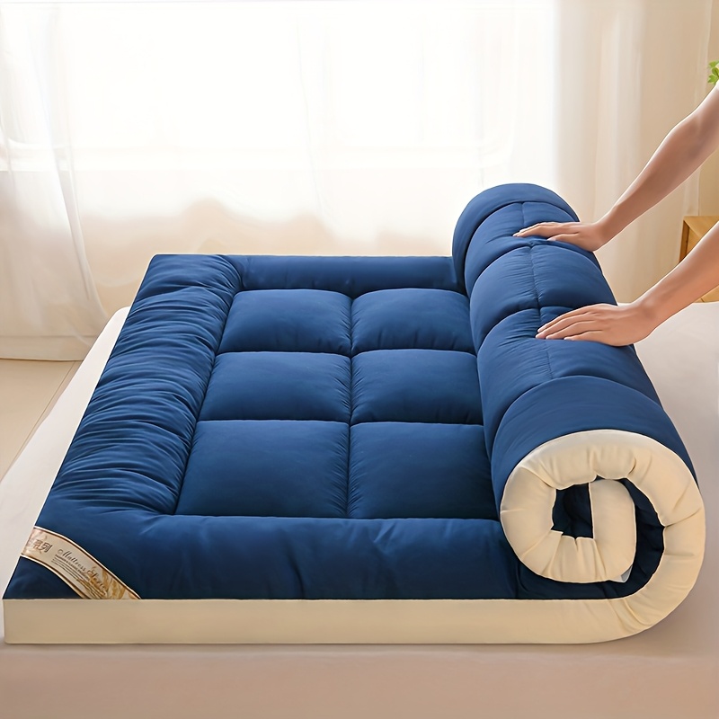 1pc Luxury Mattress Pad, Instant Warmth Winter Cold Protection, Ultra-Soft Comfortable Thickened Warm Mat, Corner Straps, 3D Quilted Mattress Protector, Skin-Friendly Breathable, Fluffy, Fall Winter Choice, Single Double Bed Cover Large Size