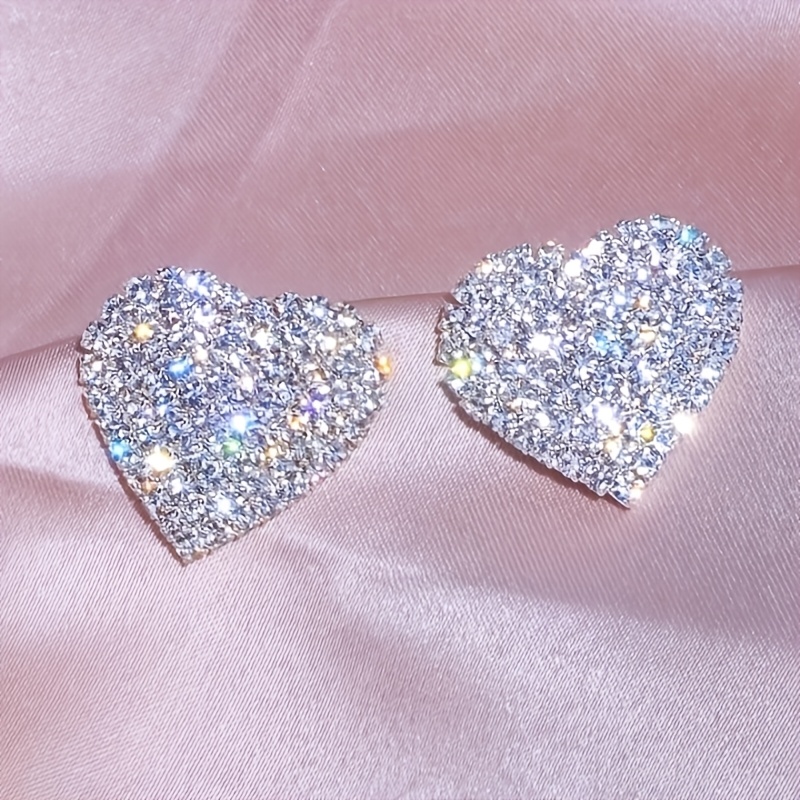 Image of 1 Pair Women's Fashion Stud Earrings Exquisite Pave Sparkling Synthetic Zirconia Heart Earrings Women's Romantic Wedding Earrings Banquet Temperament Jewelry Valentine's Day Gift Accessory