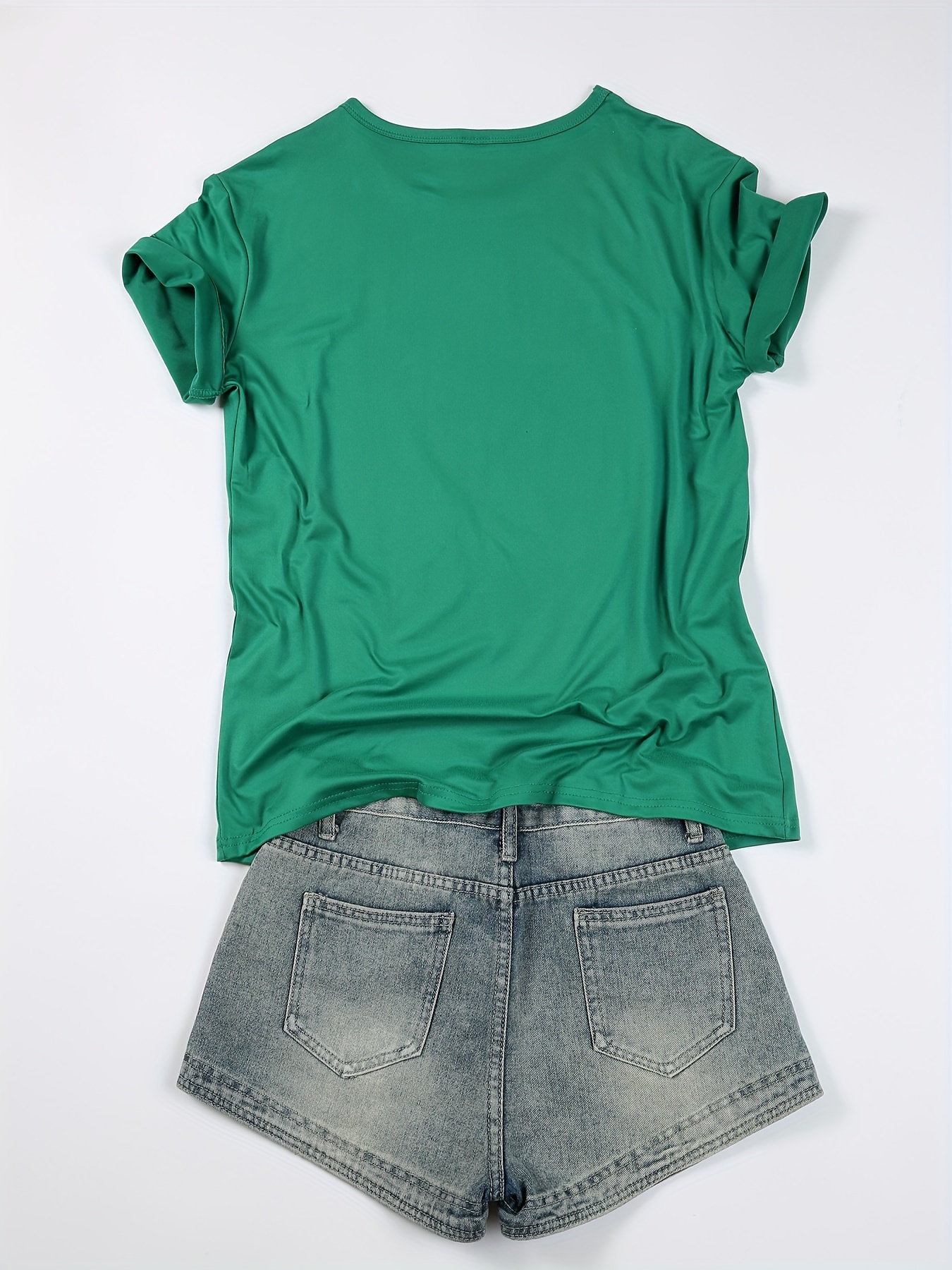 A Diy-Inspired Short-Sleeve T-Shirt That Features a Minimalist Black And White Design, Perfect for Summer.