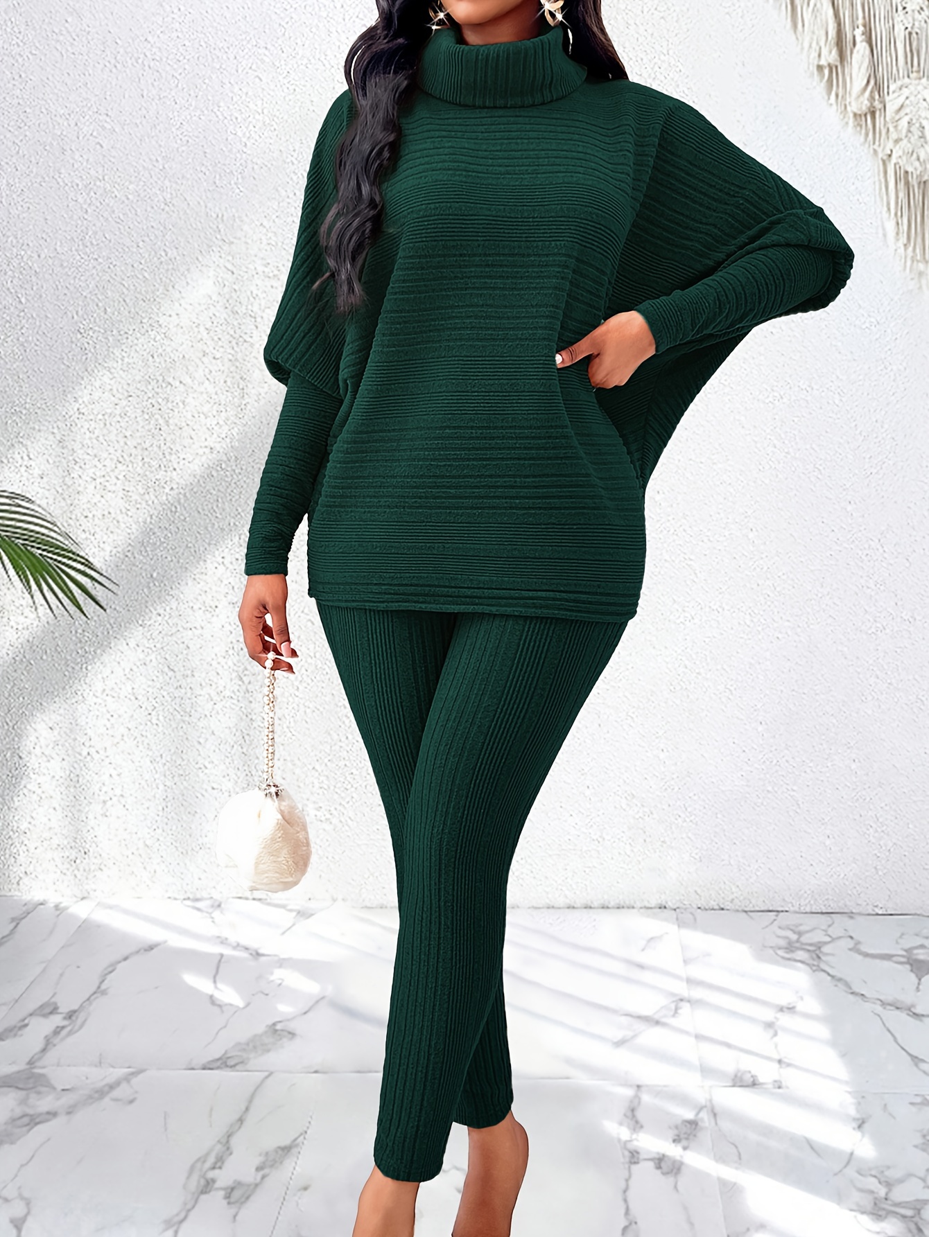 Model in a different pose, image 7