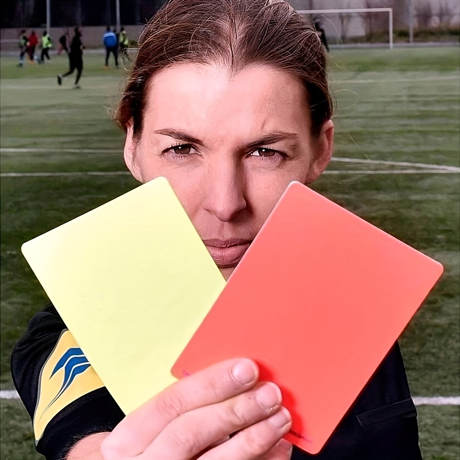 3pcs pvc red and yellow whistle set for soccer referees and with lanyard no charging required whistle Product details 3
