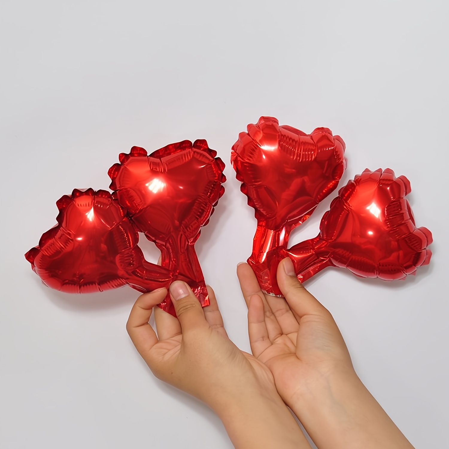 

50pcs 5 Inch Heart-shaped Foil Balloons, Mylar Aluminum Film Balloons For Valentine's Day, Birthday, Wedding, Engagement, New Year, Graduation Party Decorations - No Electricity Needed