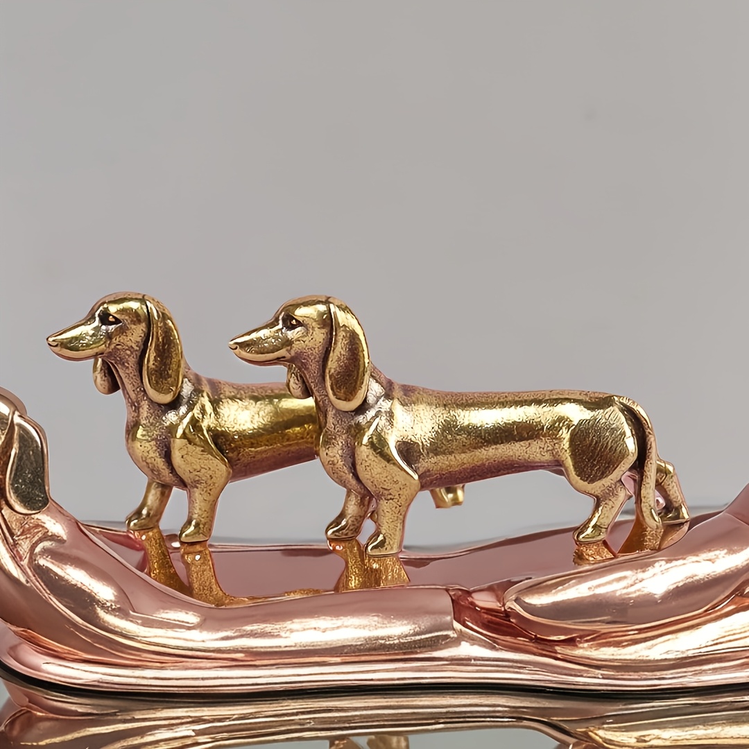 

2pcs Brass Dachshund Figurines, Decorative Art Pieces For Room, Ideal For Parties, Golden Retriever, Street Stall Decor