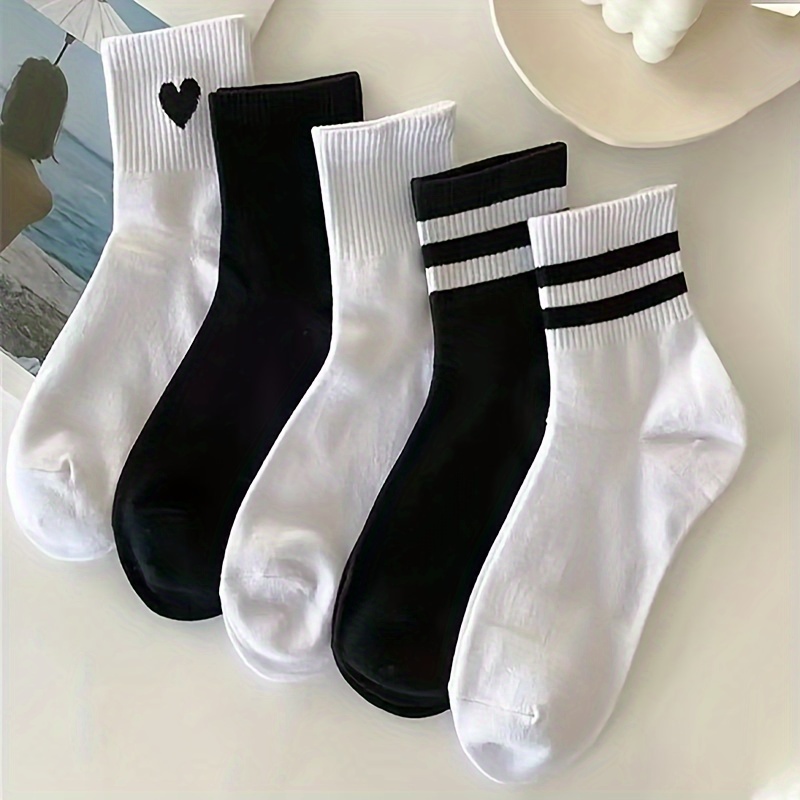 TEMU 5pcs Heart Pattern Ankle Socks For Couples - Soft Polyester & Elastane Blend, Breathable & Stretchy, Machine Washable - Black & White Striped, Various Designs, Socks