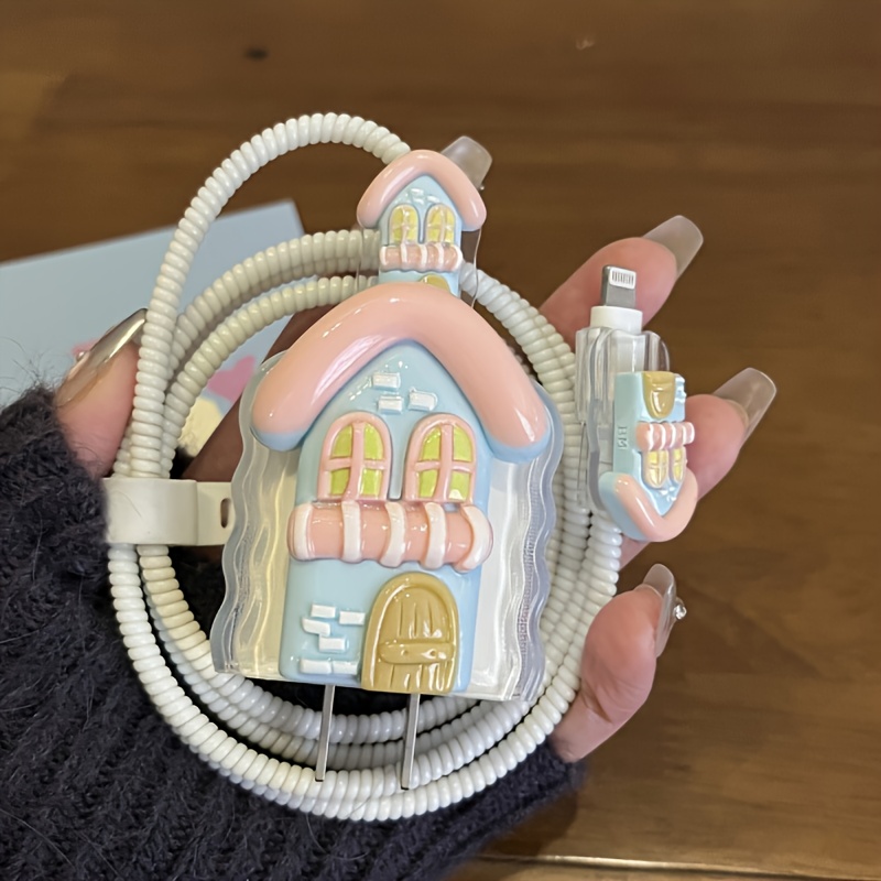 TEMU Protecteur de chargeur 3D Maison de dessin animé, compatible avec iPhone 11, 12, 13, 14, 15, 16, 18W-20W. design de toit avec porte et toit