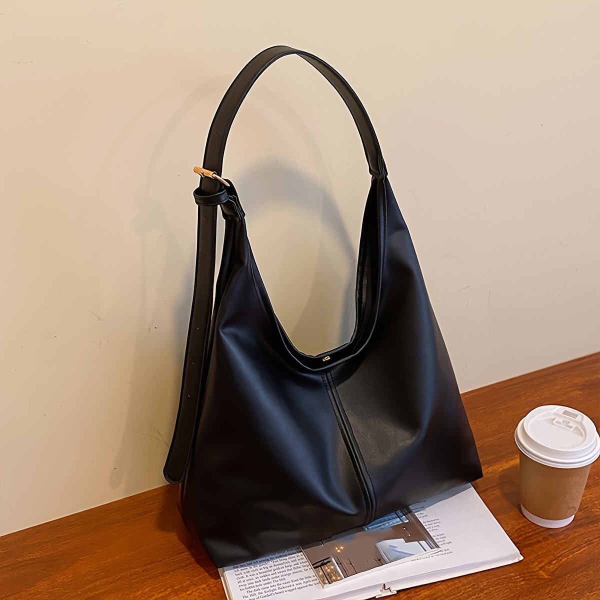 Moqueta Convertible para Mujer - Bolso de Mano y Mochila Profesional con Correa Ajustable, Interior Espacioso para Trabajo, Viajes y Salidas Casuales - Disponible en , Verde, Marrón Oscuro, Beige, Café - Elegante Bolsa Versátil, Acabado Suave, Material de Alta Calidad, Ideal para el Día a Día - Imagen 7