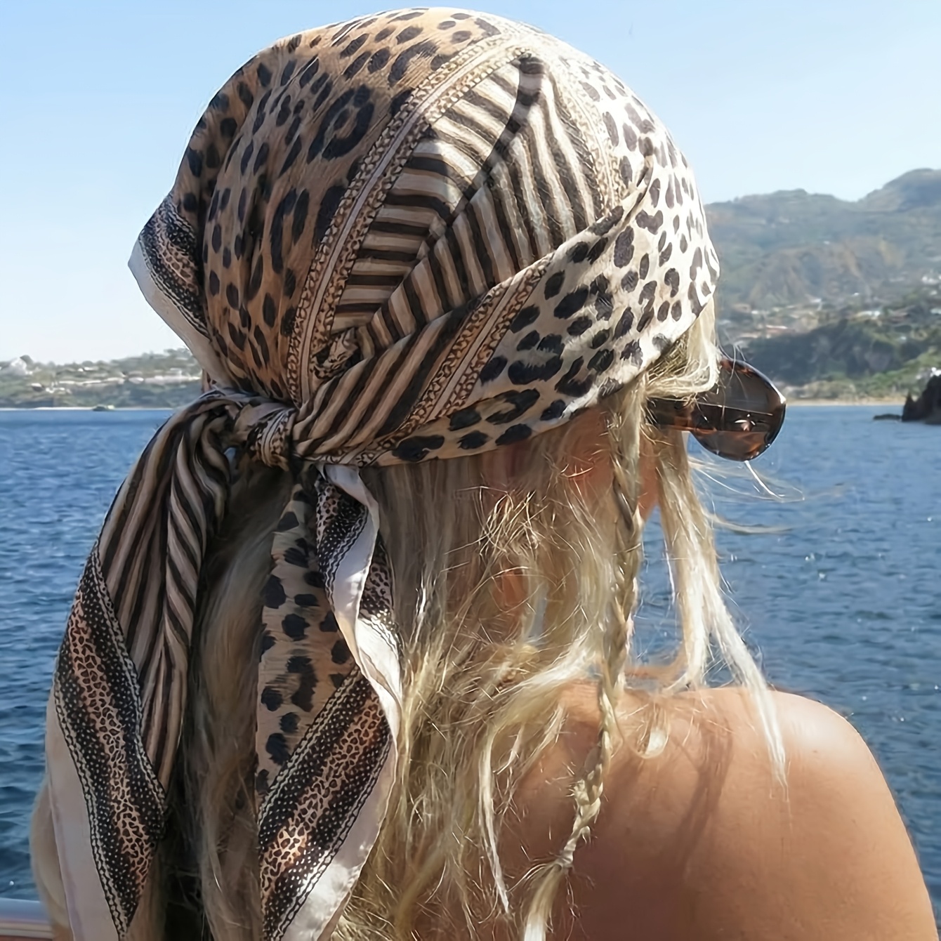 27. Retro Hong Style Stitching Leopard Square Towel, Suitable For Spring And Summer, Suitable For Workplace Commuting And Seaside Vacation