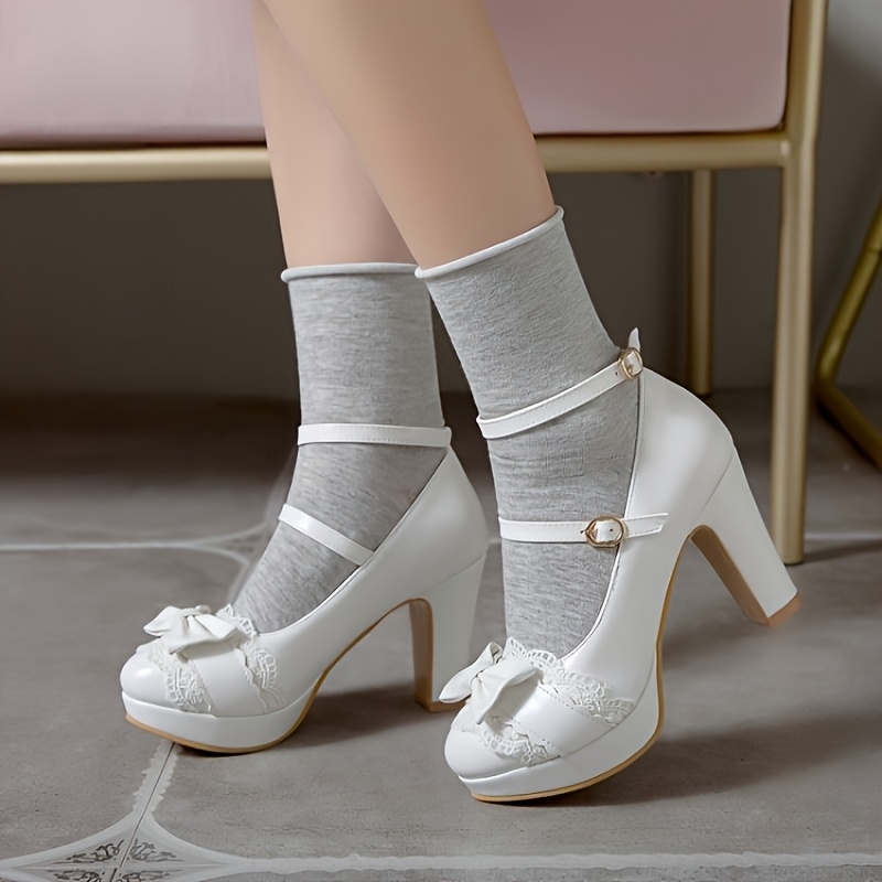 Stylish Mary Jane Pumps