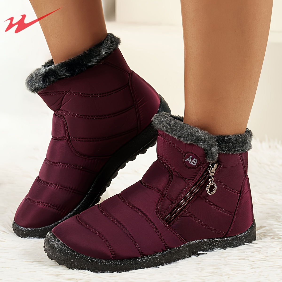 Women's Plush Lined Short Snow Boots with Side Zipper