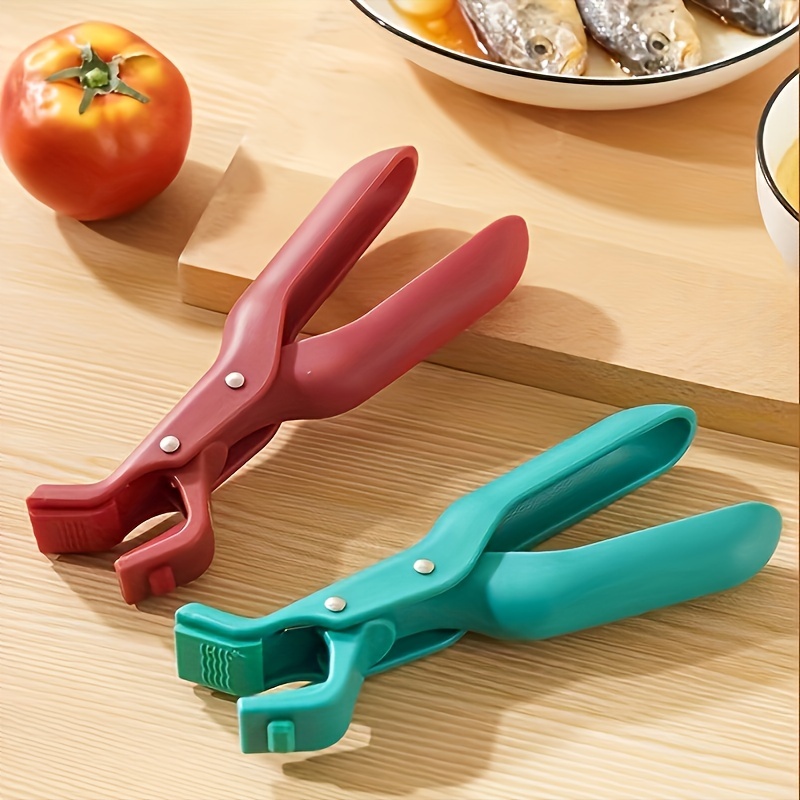 

A tool for safely lifting hot bowls and plates from kitchen appliances, such as instant pots, microwave ovens, pizza pans, and air fryers, to prevent burns and slips.